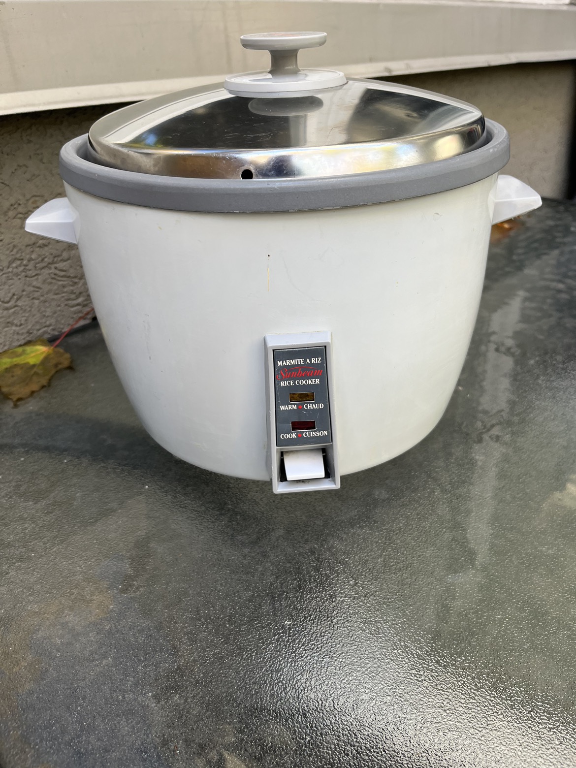 10 CUP RICE COOKER thumbnail