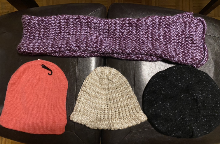 Winter Hats & Scarves image indicator(3)