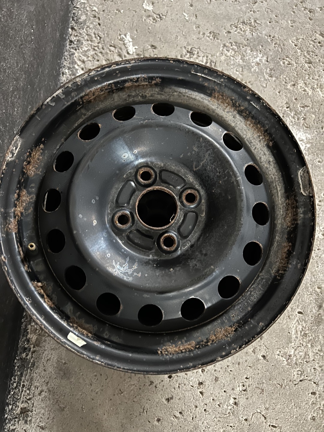 Hankook Winter Tires & rims 185 60 15 ( uninstalled) Honda Fit. - photo 5