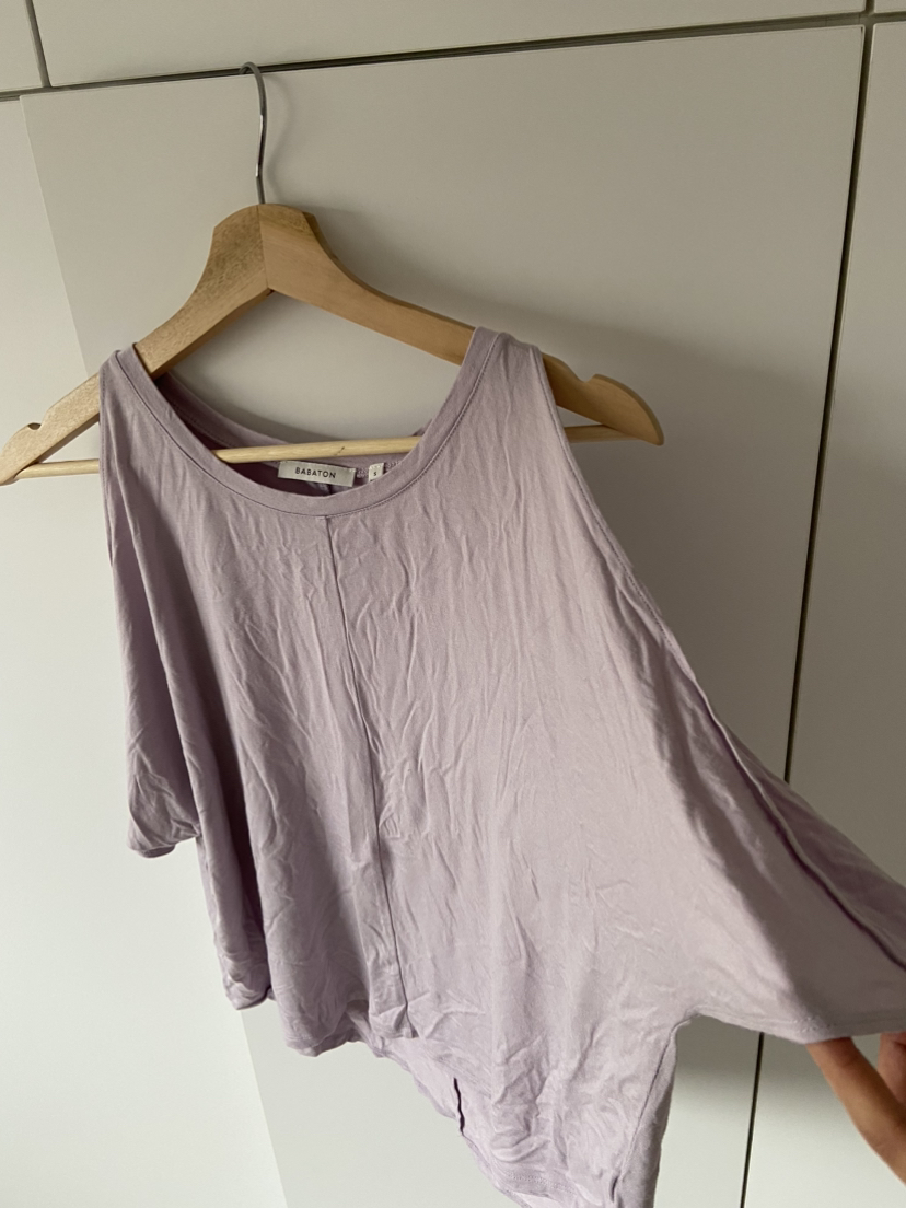 Babaton Aritzia 3/4 slit sleeve batwing jersey top size S image indicator(2)