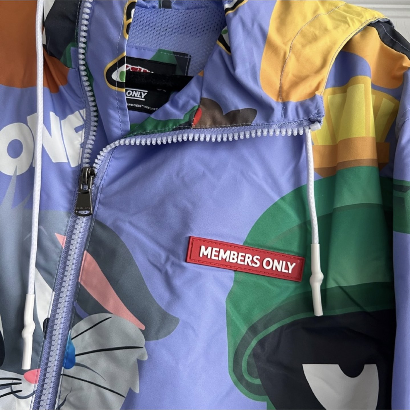 Looney Tunes Windbreaker Jacket - photo 2
