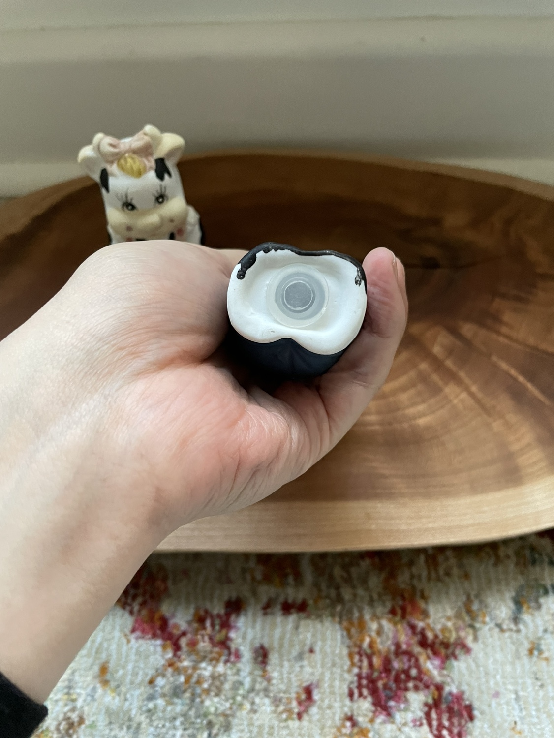 Vintage Ceramic Cow Salt and Pepper Shakers image indicator(3)