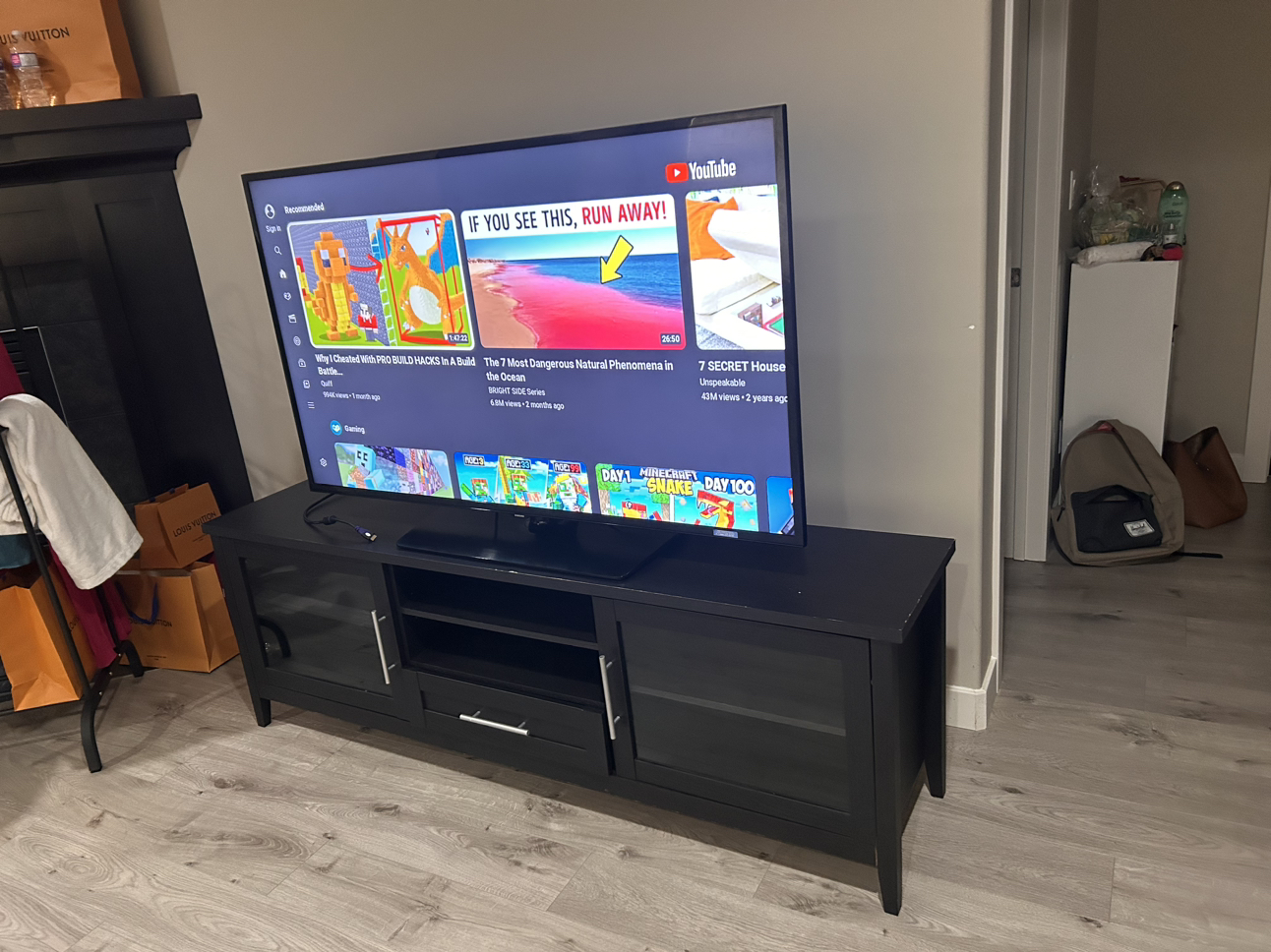 Tv stand