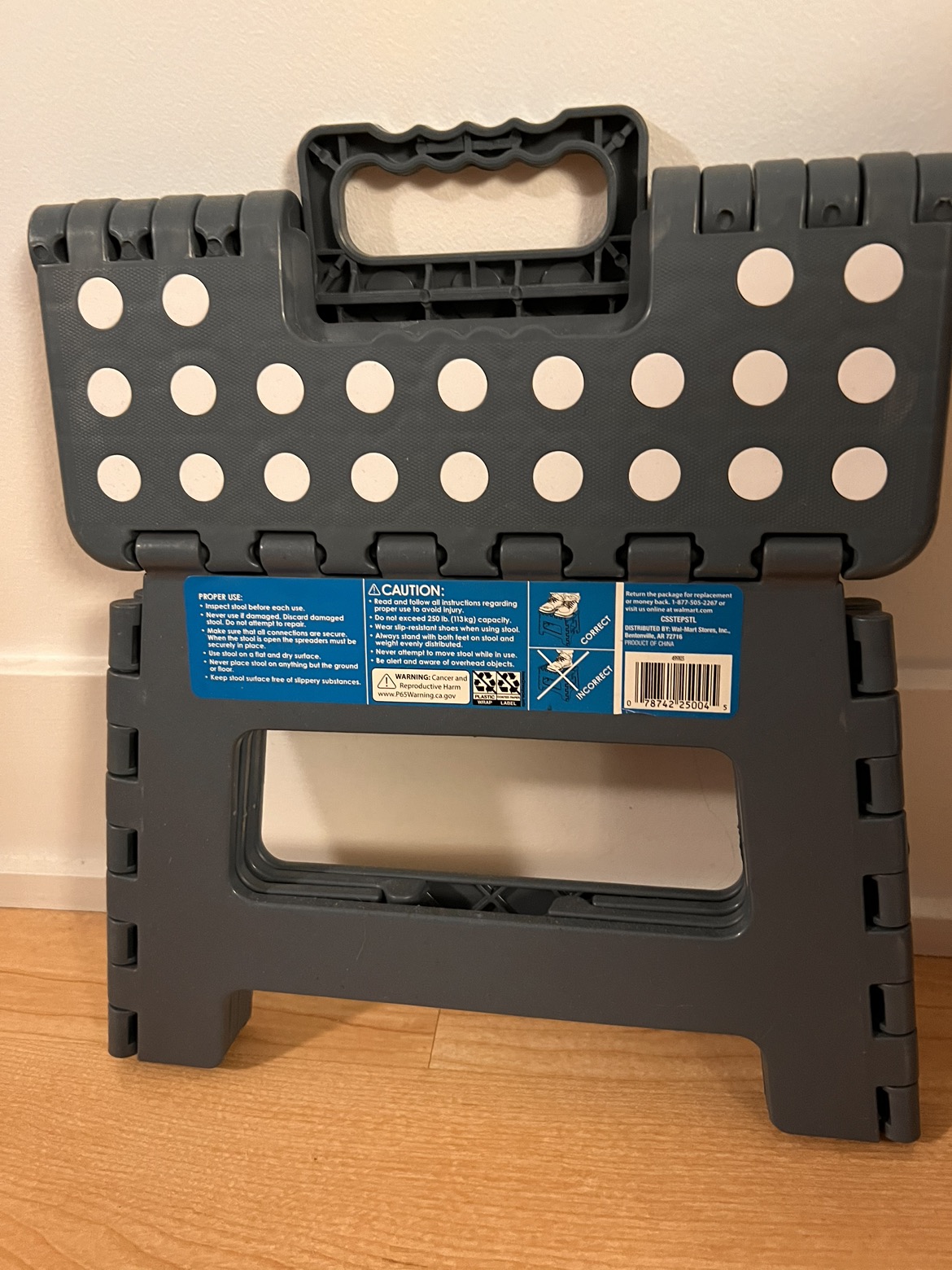 Folding step stool - photo 4
