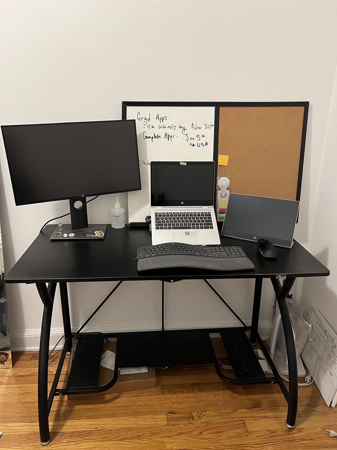 Black Work Desk #FREECYCLE - photo 2