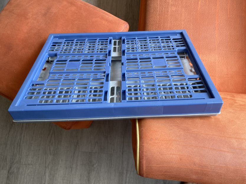 Folding plastic crate - photo 4