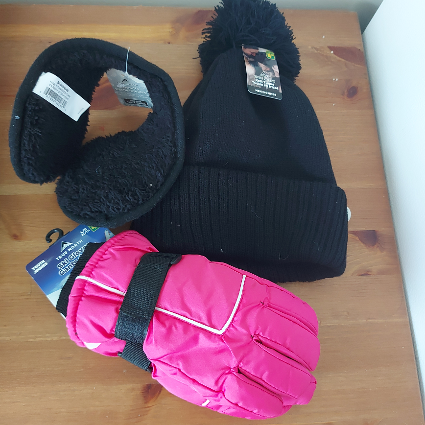 All brand new! Toque, gloves and ear muffc thumbnail