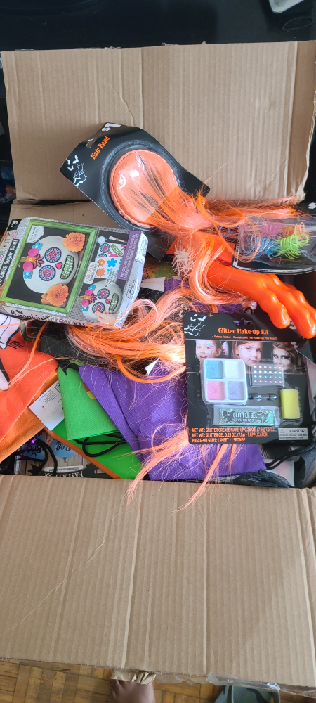 #freecycle Large boxful of Halloween items