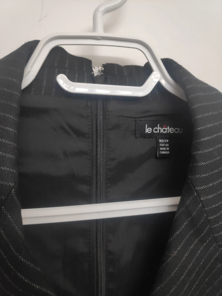 Charcoal Le Chateau Business dress image indicator(2)