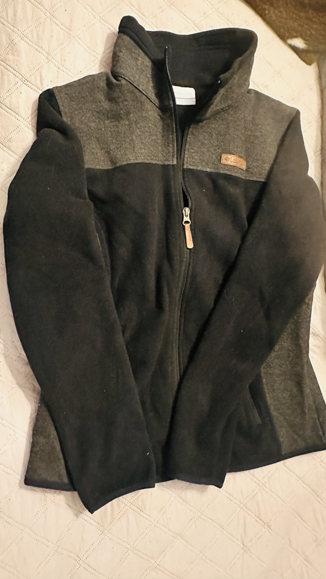 Sweaters, rain jacket - photo 4