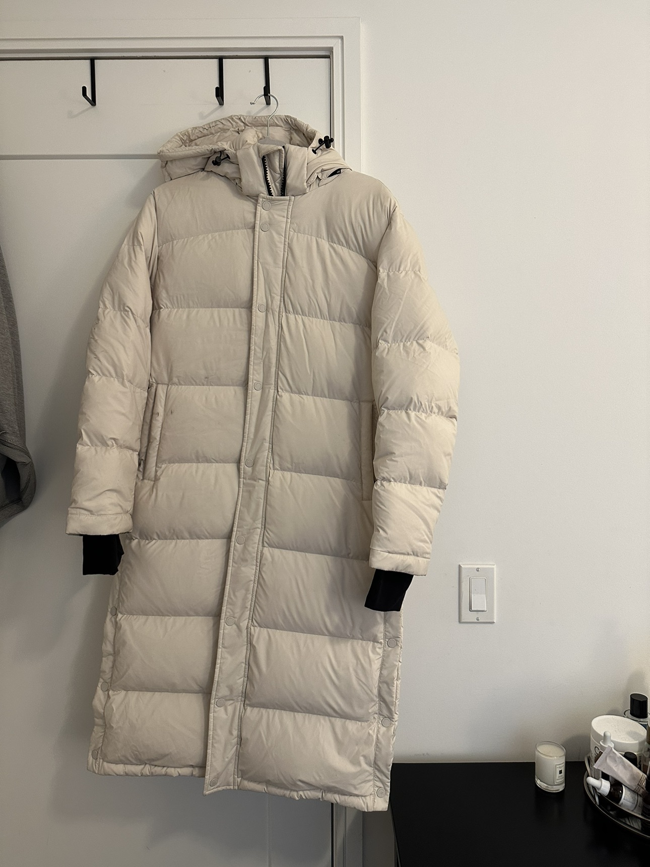 Aritzia White Super Puff Puffer Jacket