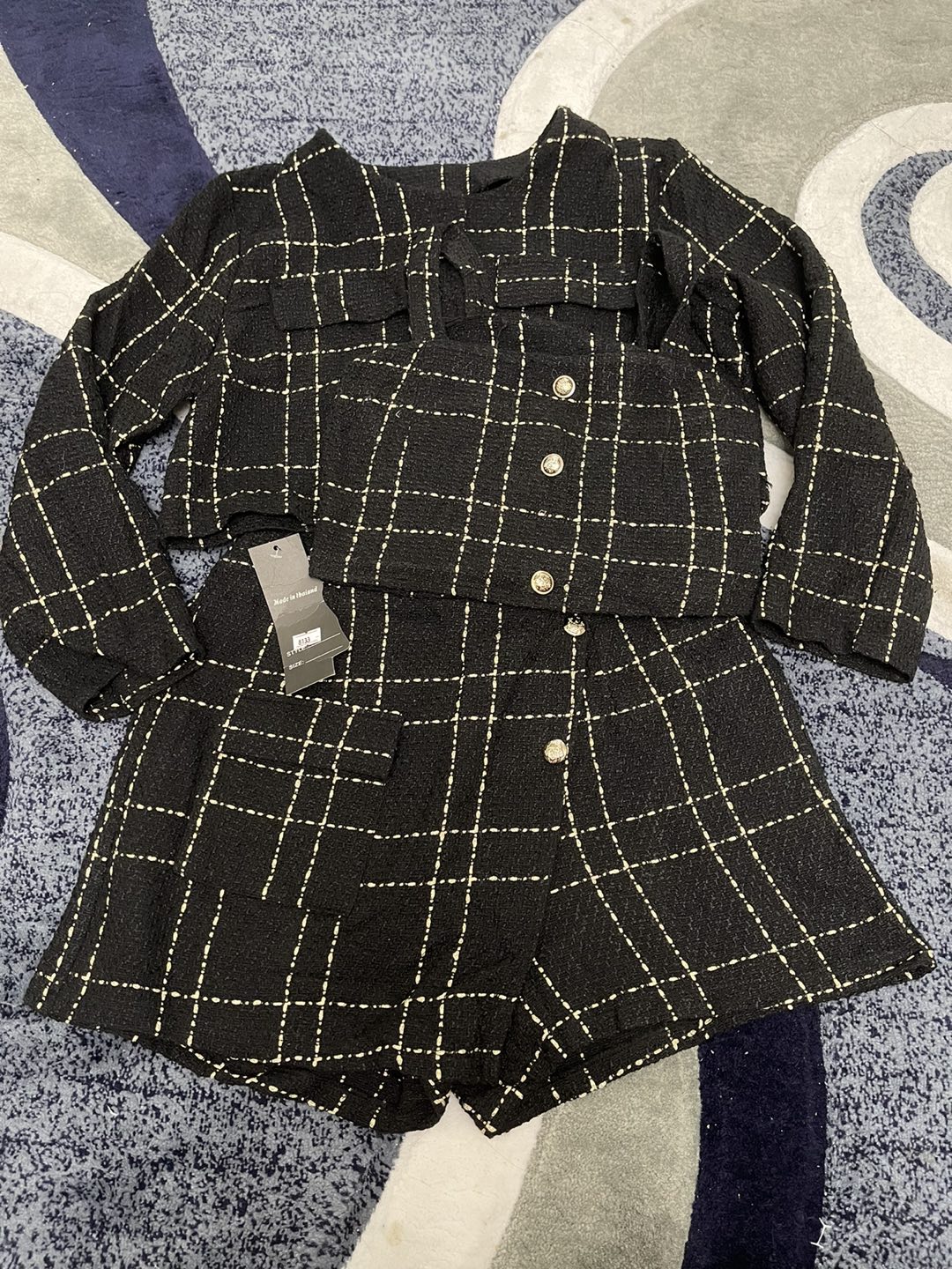 3 sets of tweedle shorts and coat - photo 2