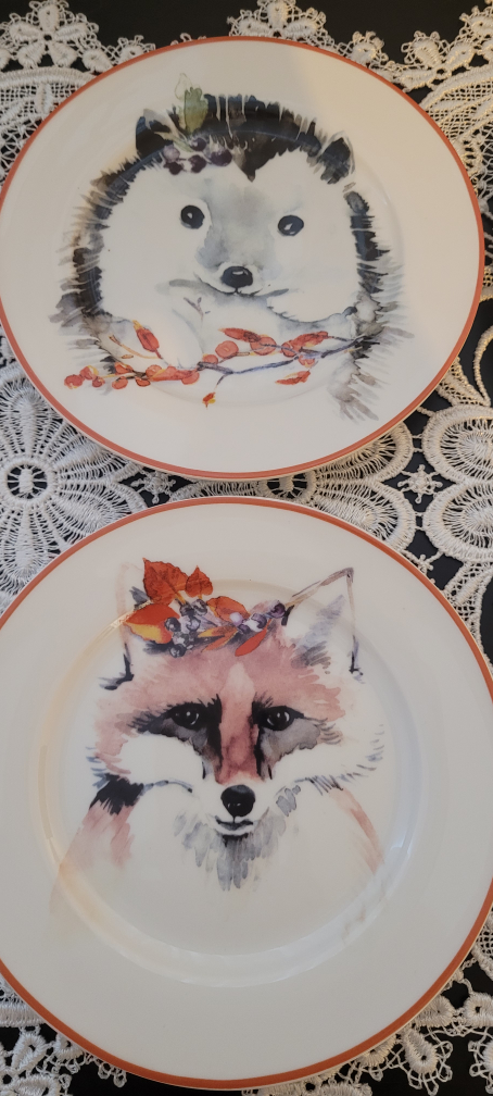 4 porcelain plates designed in Australia image indicator(2)