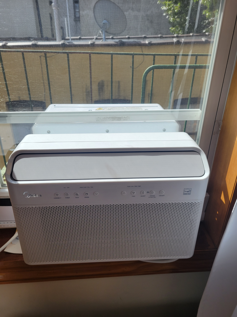 Air conditioner for sale media (u-shaped)