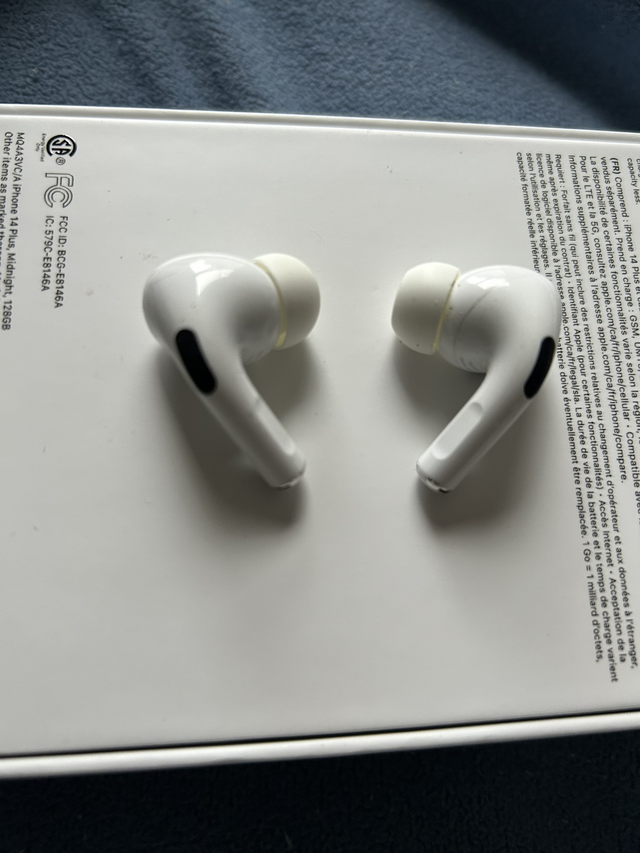 Apple air pod second generation thumbnail