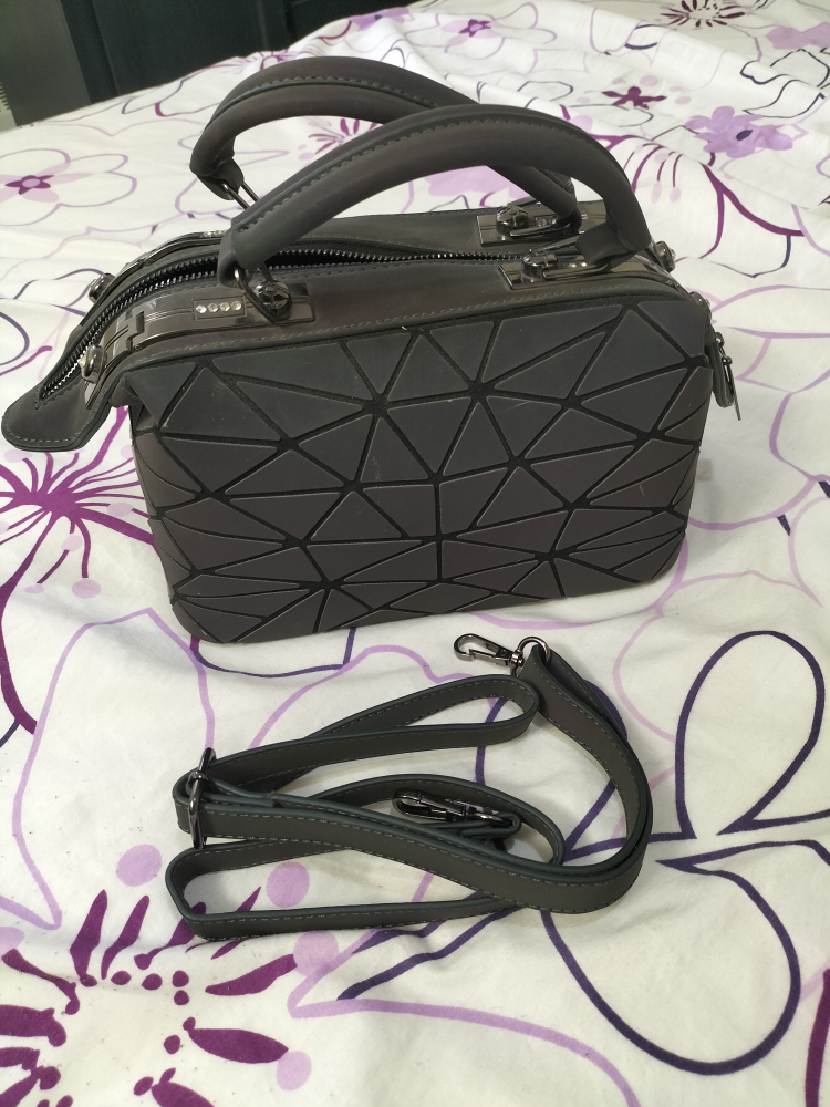 hang bag with vera moda glasses free