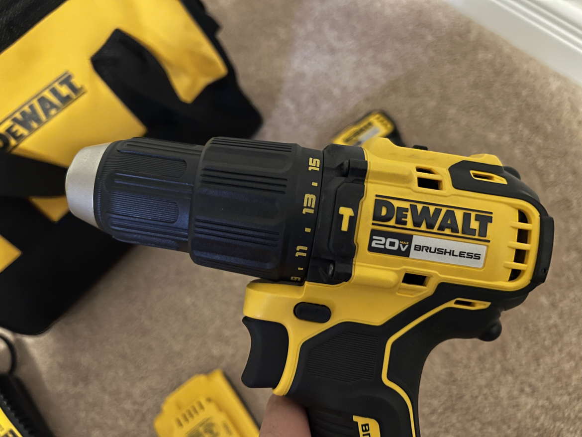 30% off DeWALT Drill/Hammer Drill/Impact Driver Combo Kit - photo 2