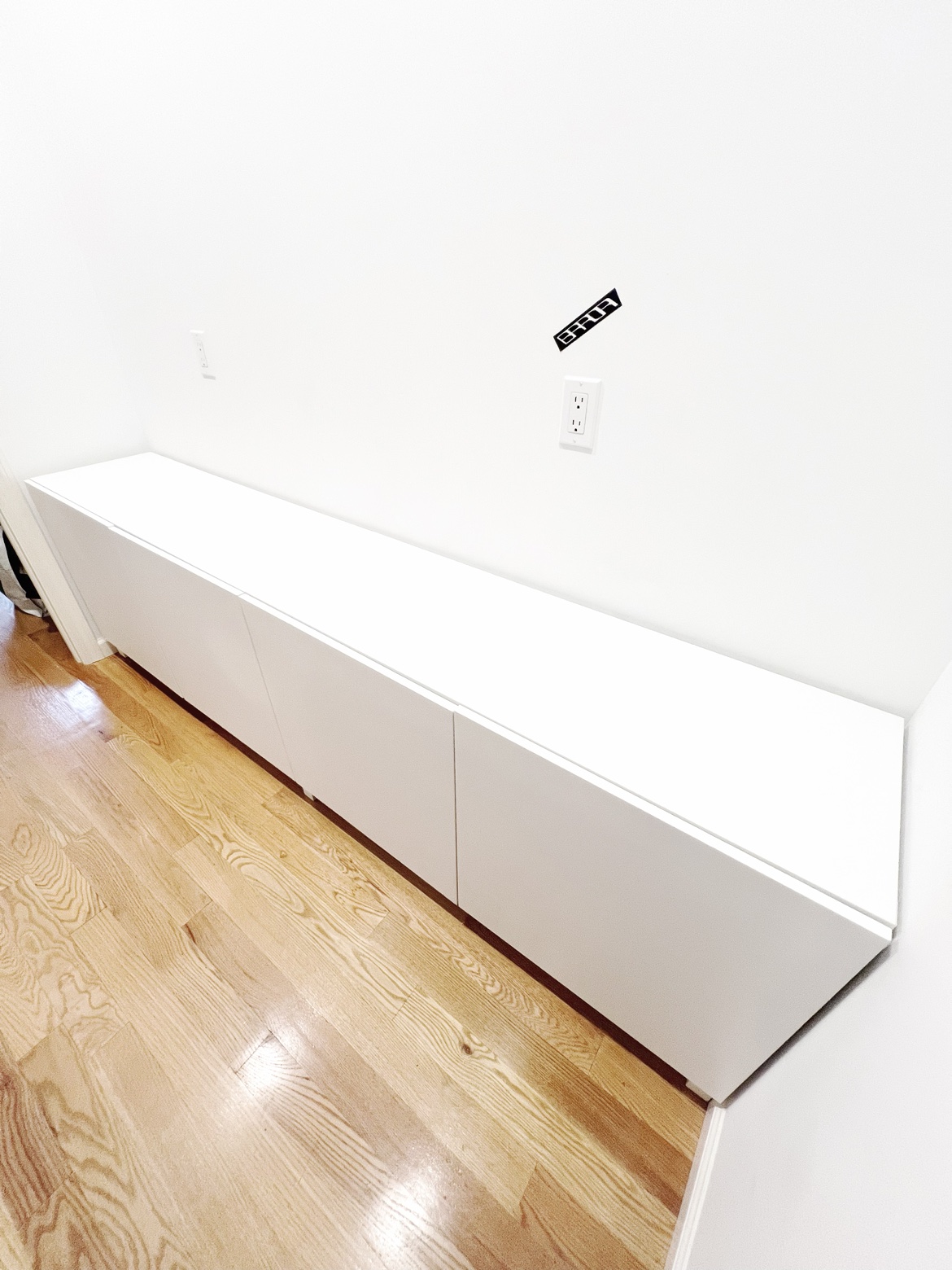 Ikea Besta storage unit, 4-doors - photo 4