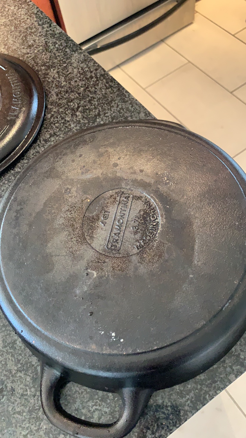 Black cast iron casserole pan - photo 4