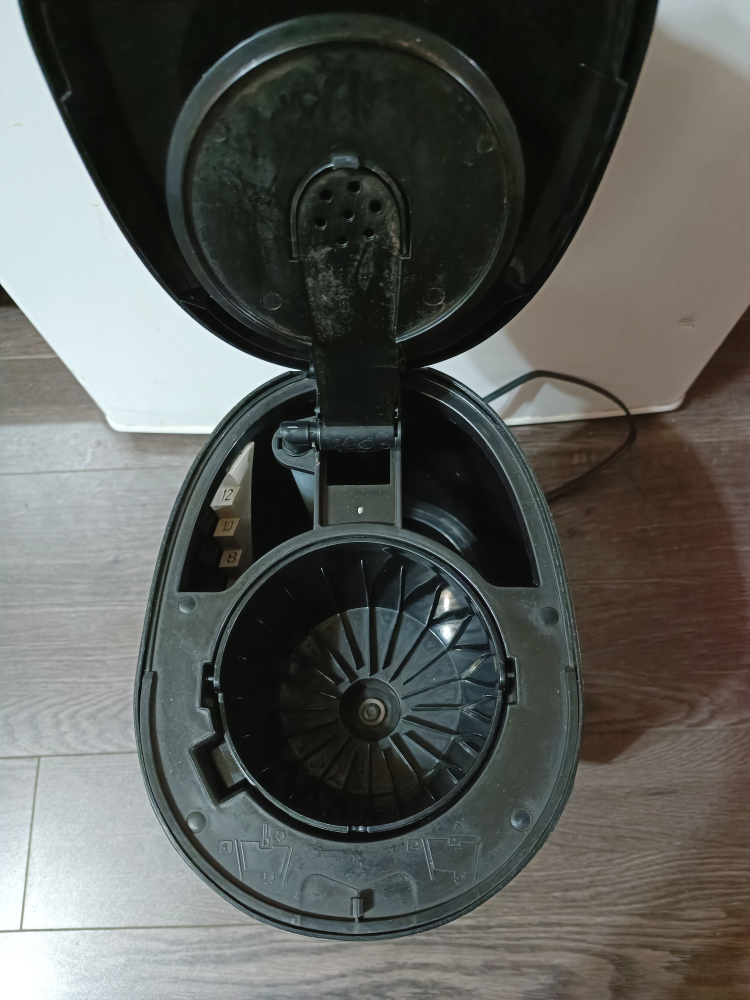 Black & Decker Programmable Coffee Maker - 12 Cups image indicator(2)