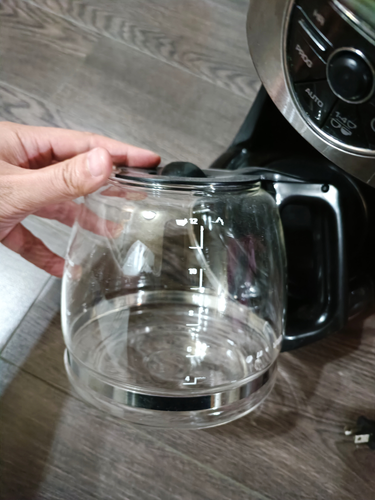 Black & Decker Programmable Coffee Maker - 12 Cups image indicator(6)