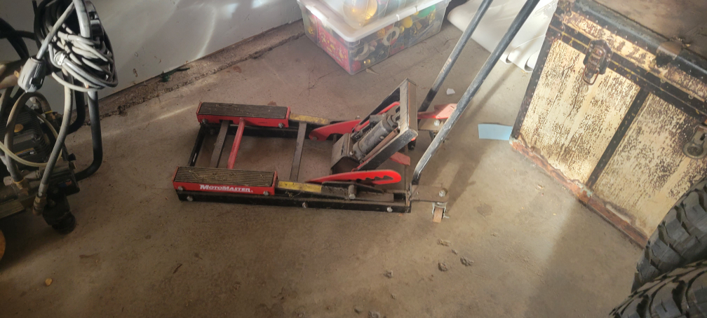motorcycle lift - photo 2