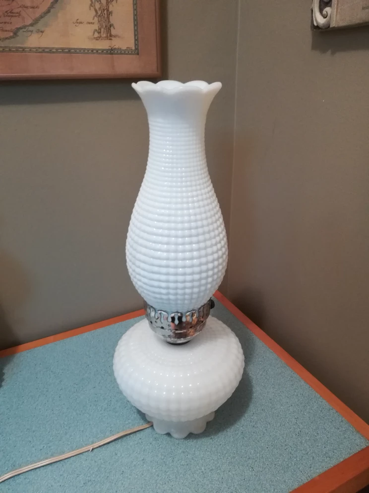 VINTAGE OPAL MILK GLASS HOBNAIL ELECTRIC HURRICANE LAMP 16"