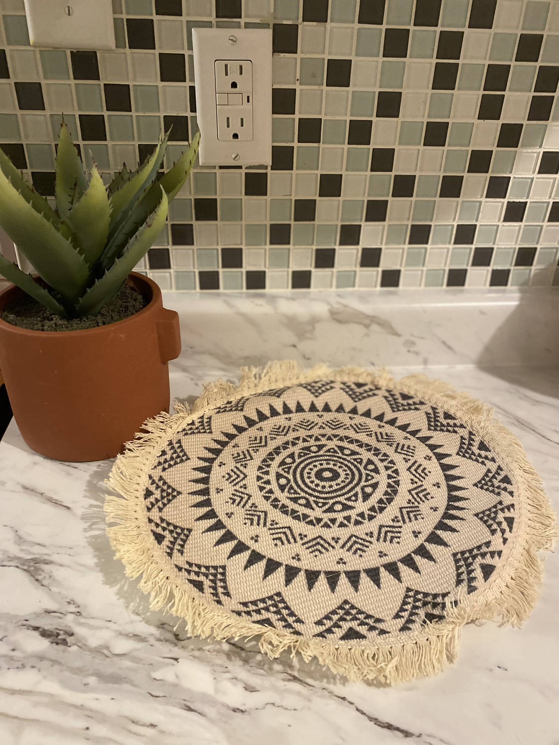 PLACEMATS (EIGHT MANDALA PRINTED) thumbnail