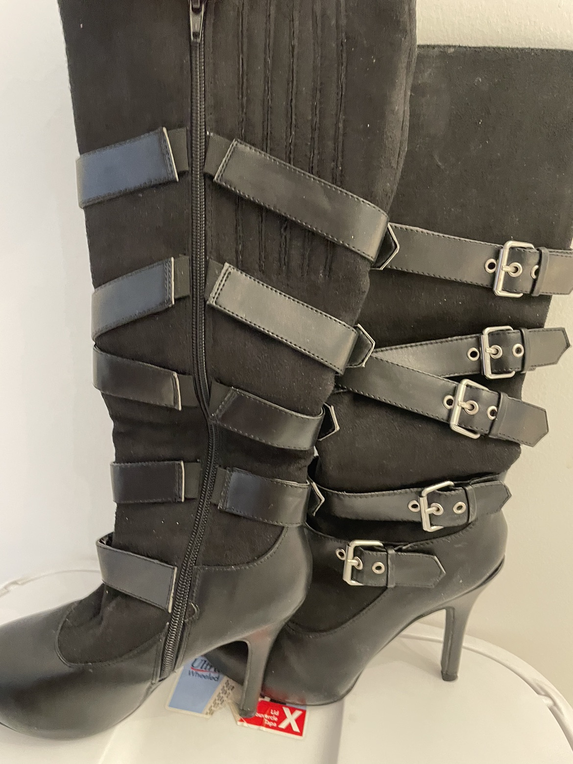 Women’s high heel boots - suede and vegan leather image indicator(4)