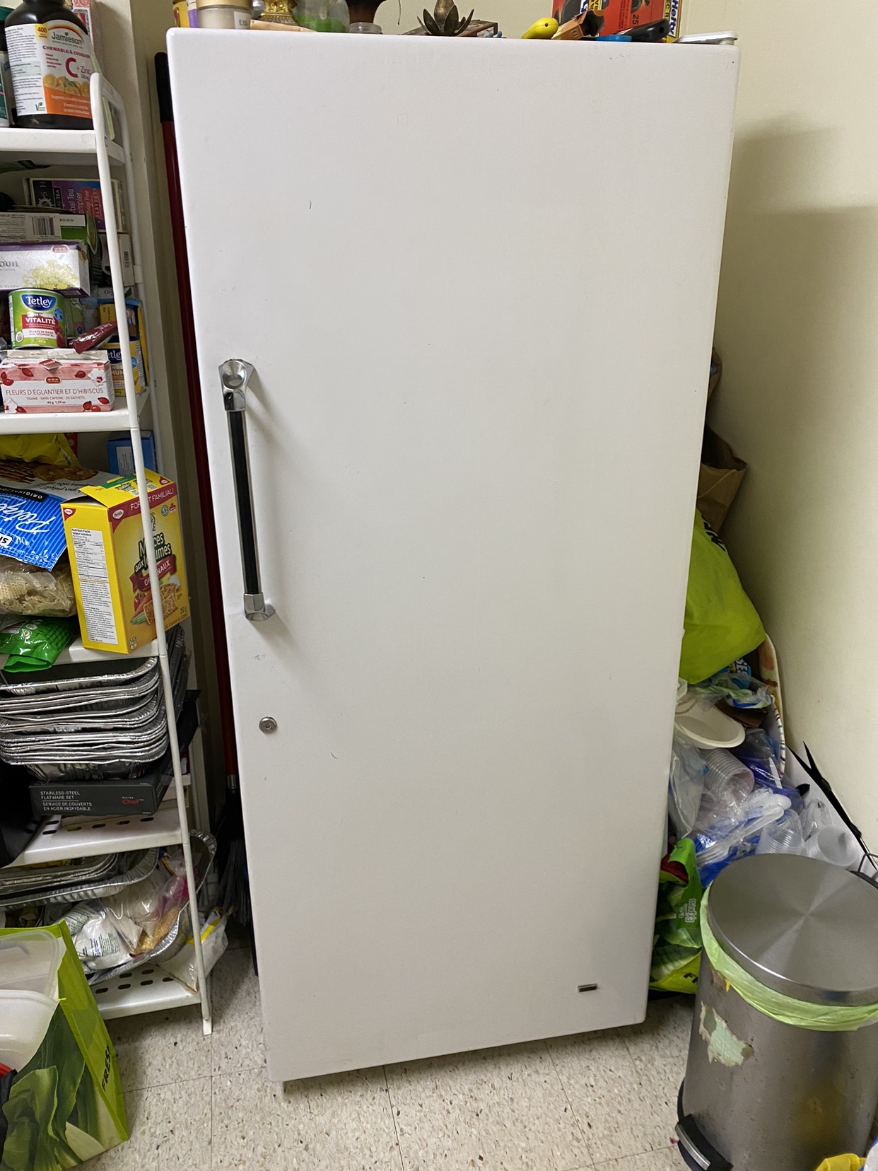 UPRIGHT FREEZER IN EXCELLENT WORKING CONDITION - photo 2