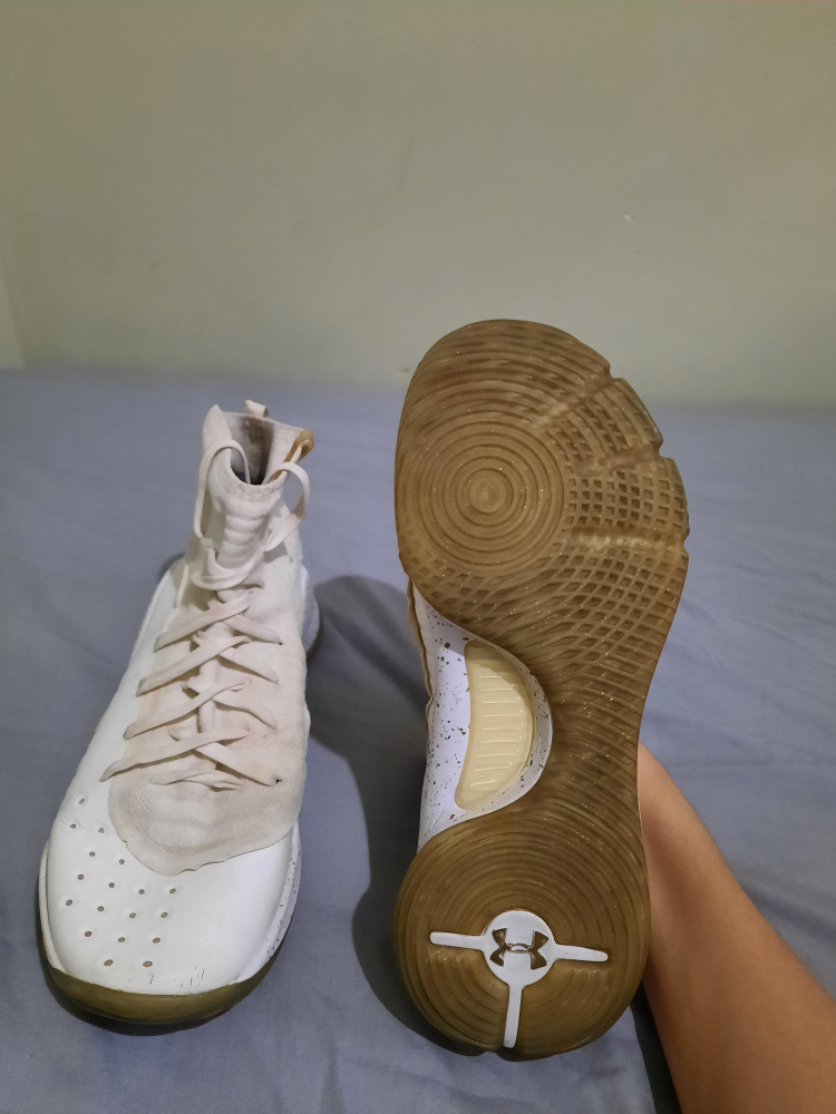 Curry 4 white gold size 7y - photo 5