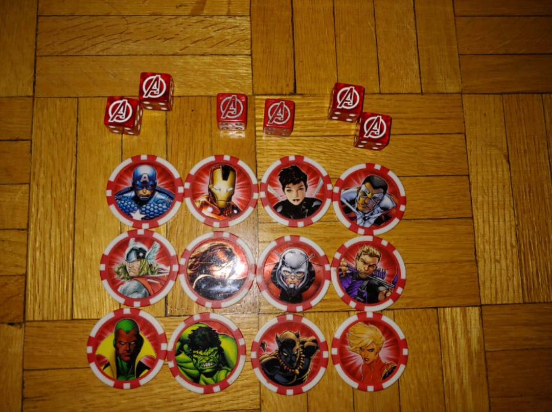 6 Avengers Dice & 12 Token