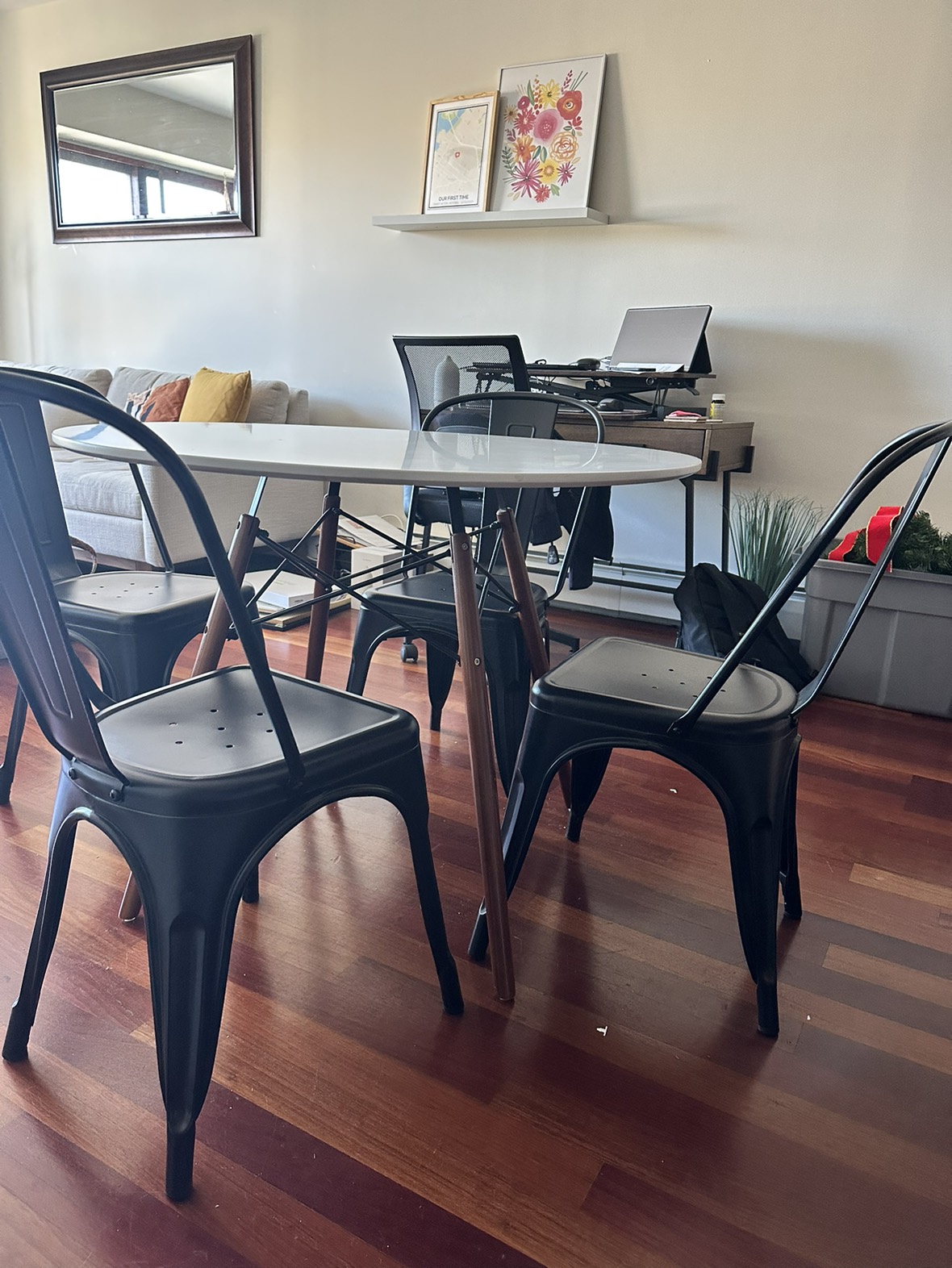 Industrial table and chairs - photo 3