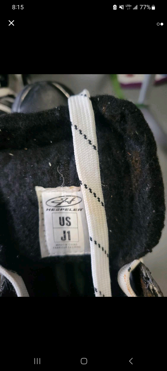 Hockey Skates image indicator(2)