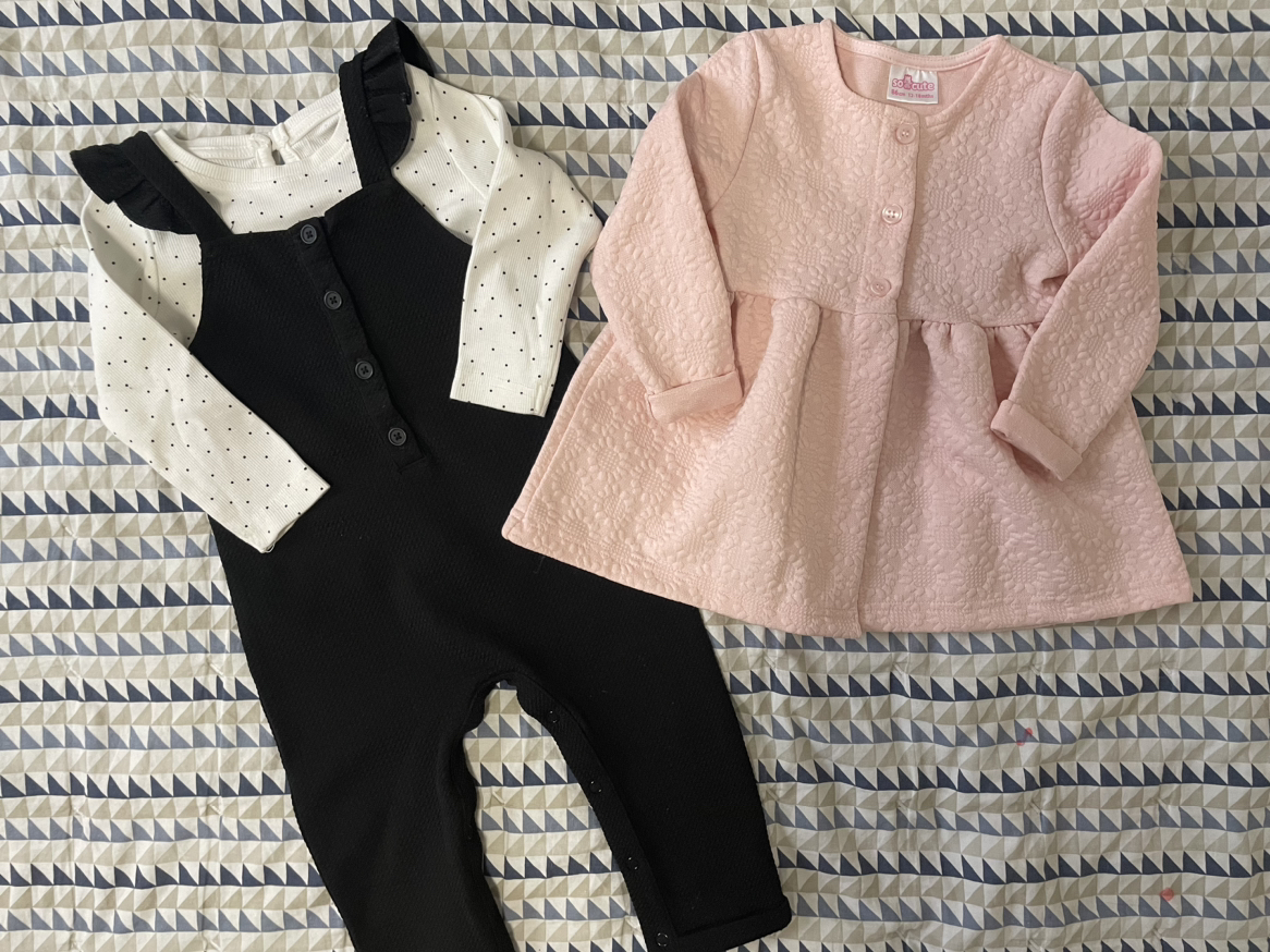 Baby outfits , 12-18 mnths thumbnail