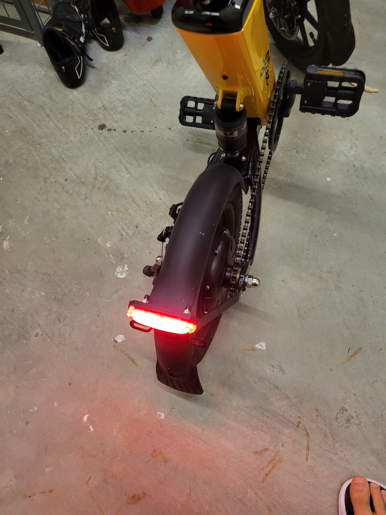 Glee-E Bike with Accessories - photo 4