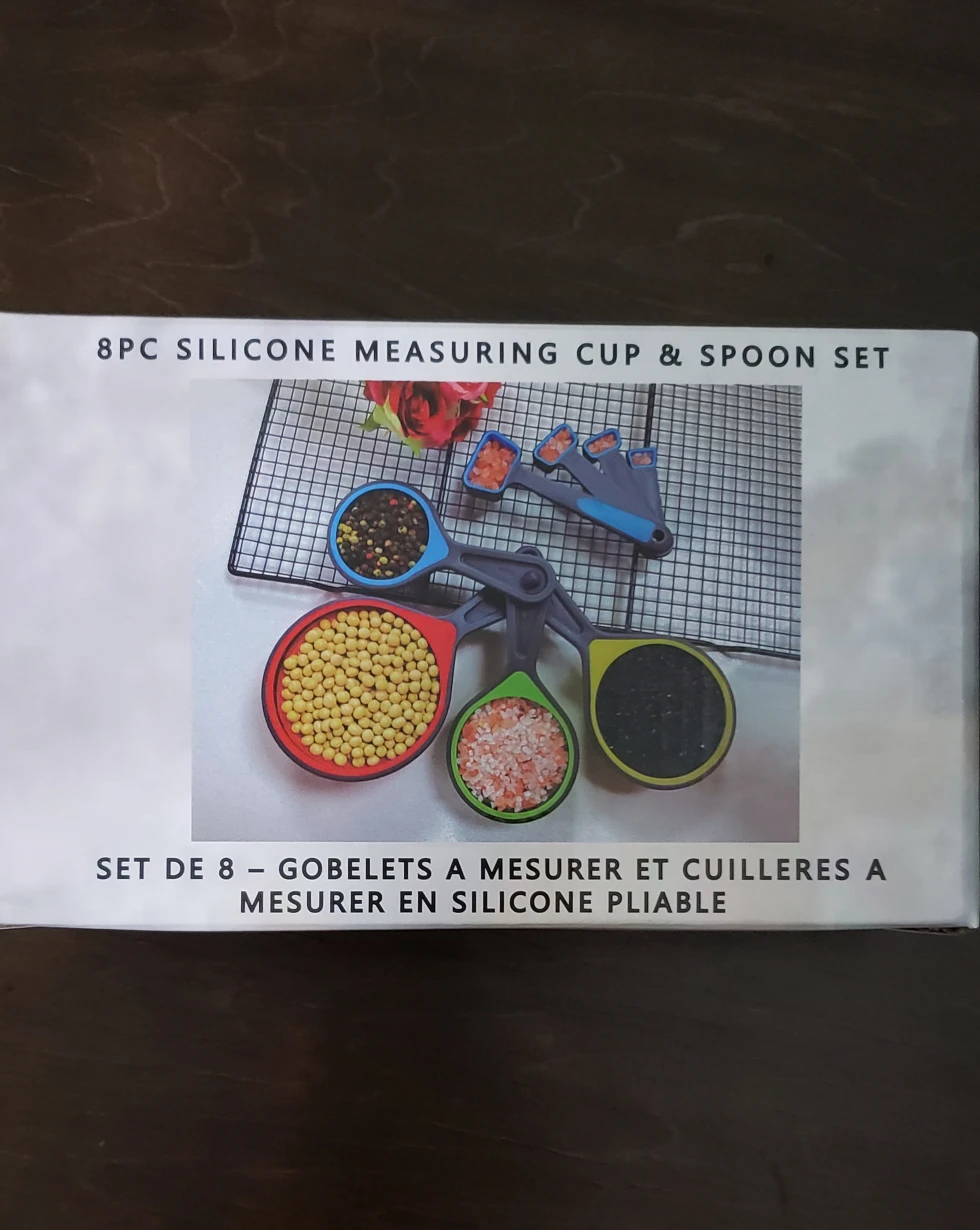 Collapsible slicone measuring cup & spoon set image indicator(2)