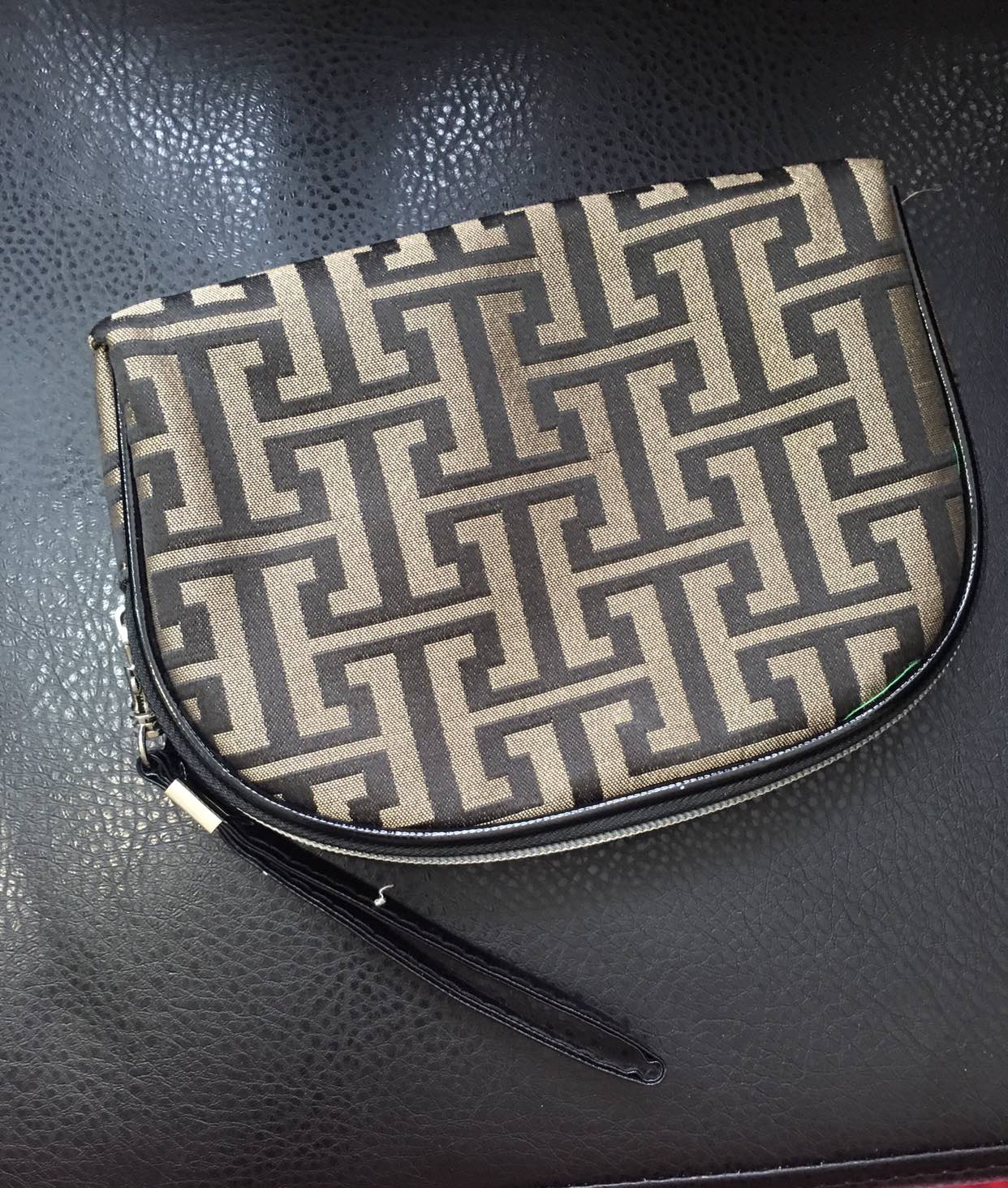 Free make up bag #freecycle thumbnail