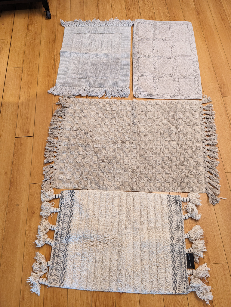 4 bath mats