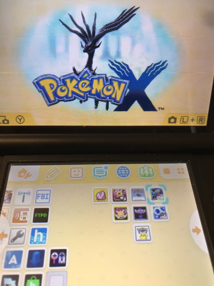Nintendo 3DS XL - Complete in Box - photo 3