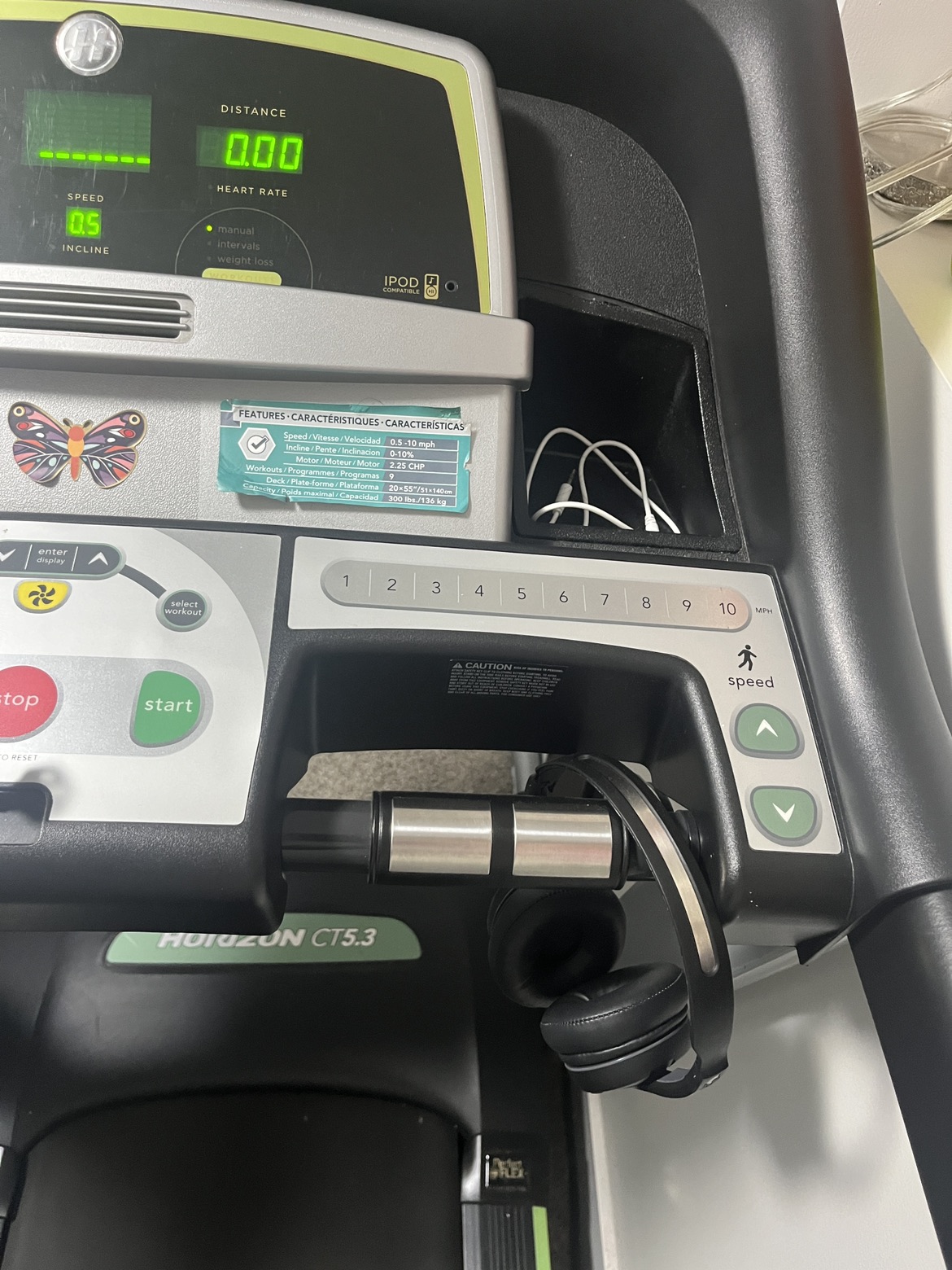 Treadmill, along with speaker and fan inbuilt - photo 5
