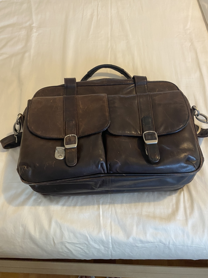 Business Leather Bag image indicator(2)