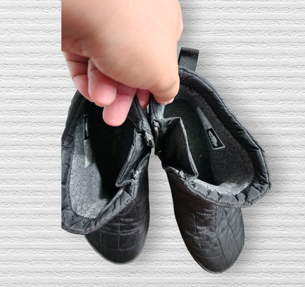 Bogs SnowDay Short Boot image indicator(3)