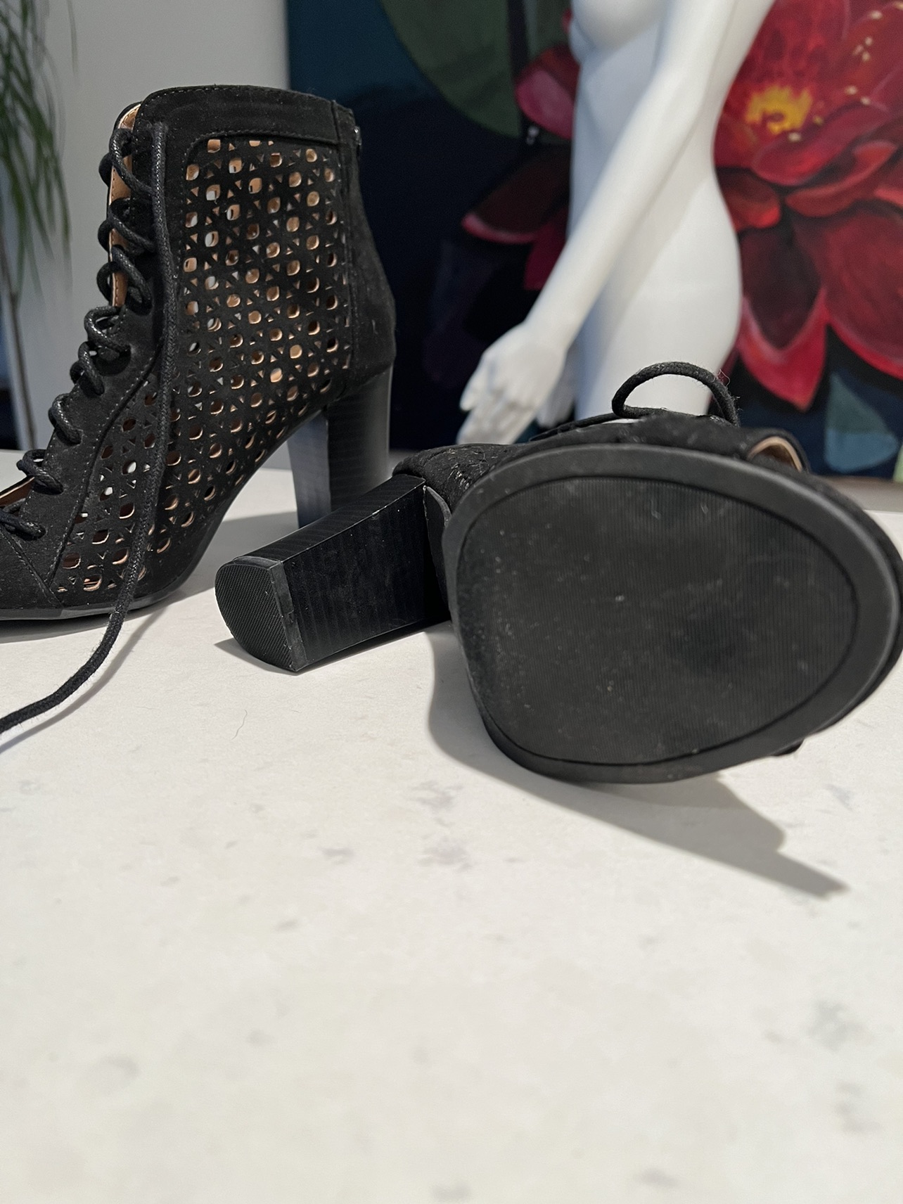 Booties - size 7.5 image indicator(3)