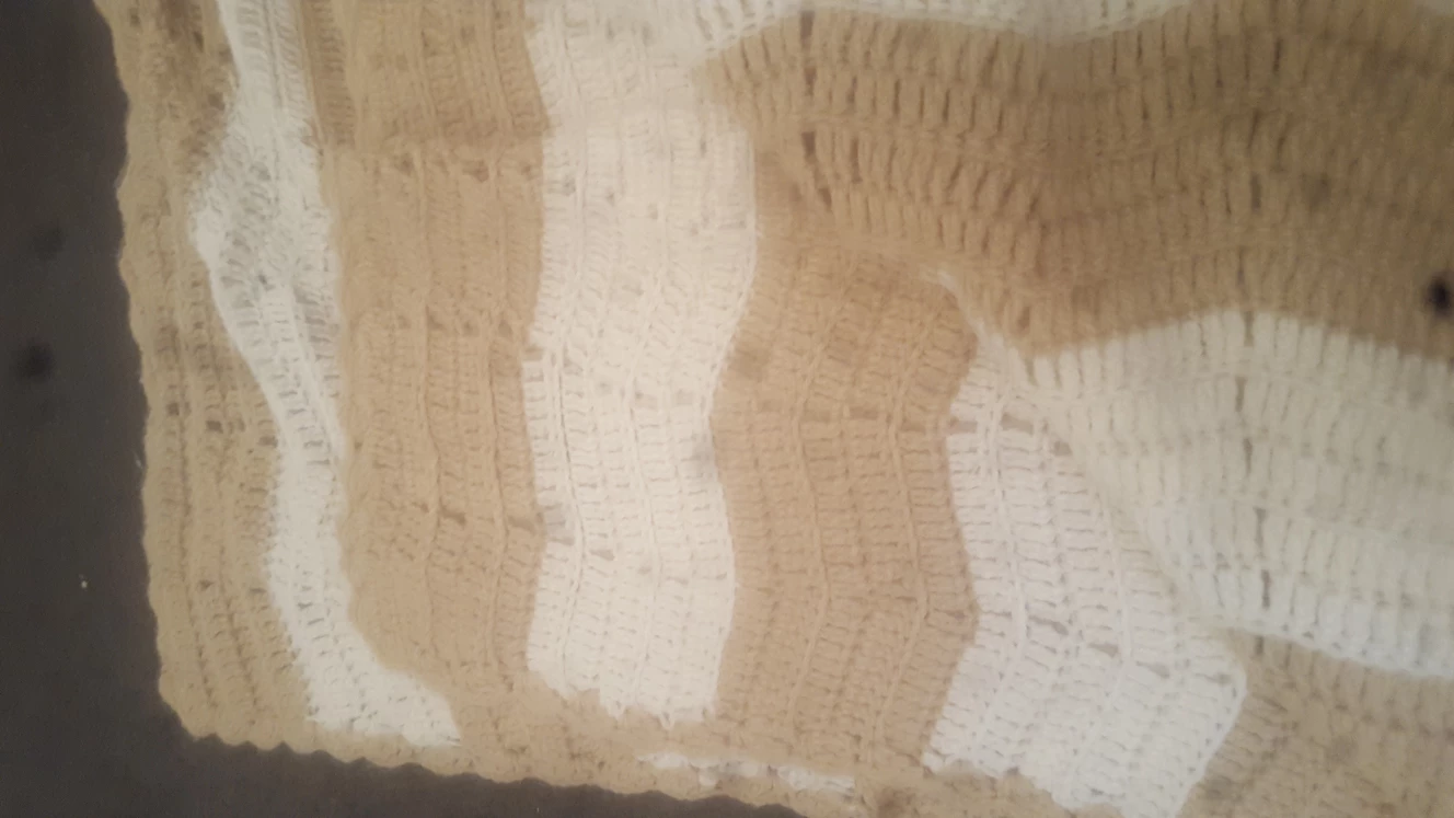 Afghan Crochet Vintage 5 feet x 8 foot - photo 3