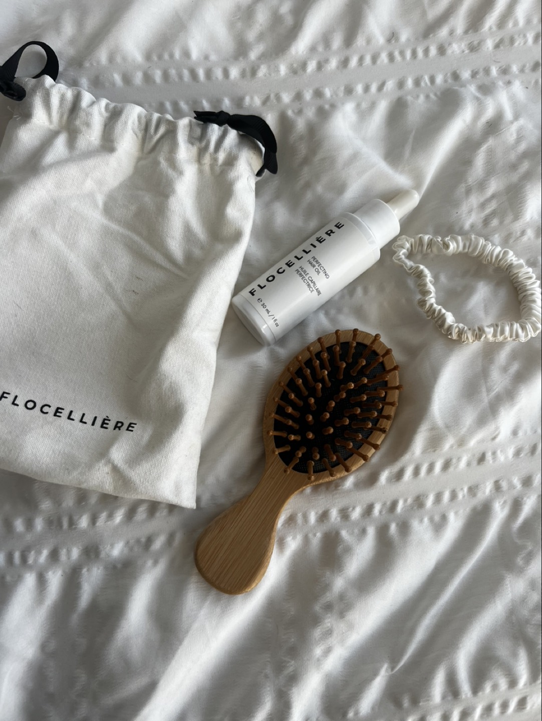 Luxury hair oil gift set thumbnail