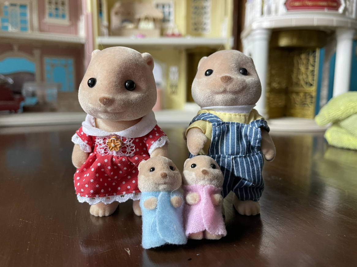 Calico Critters Otter Family