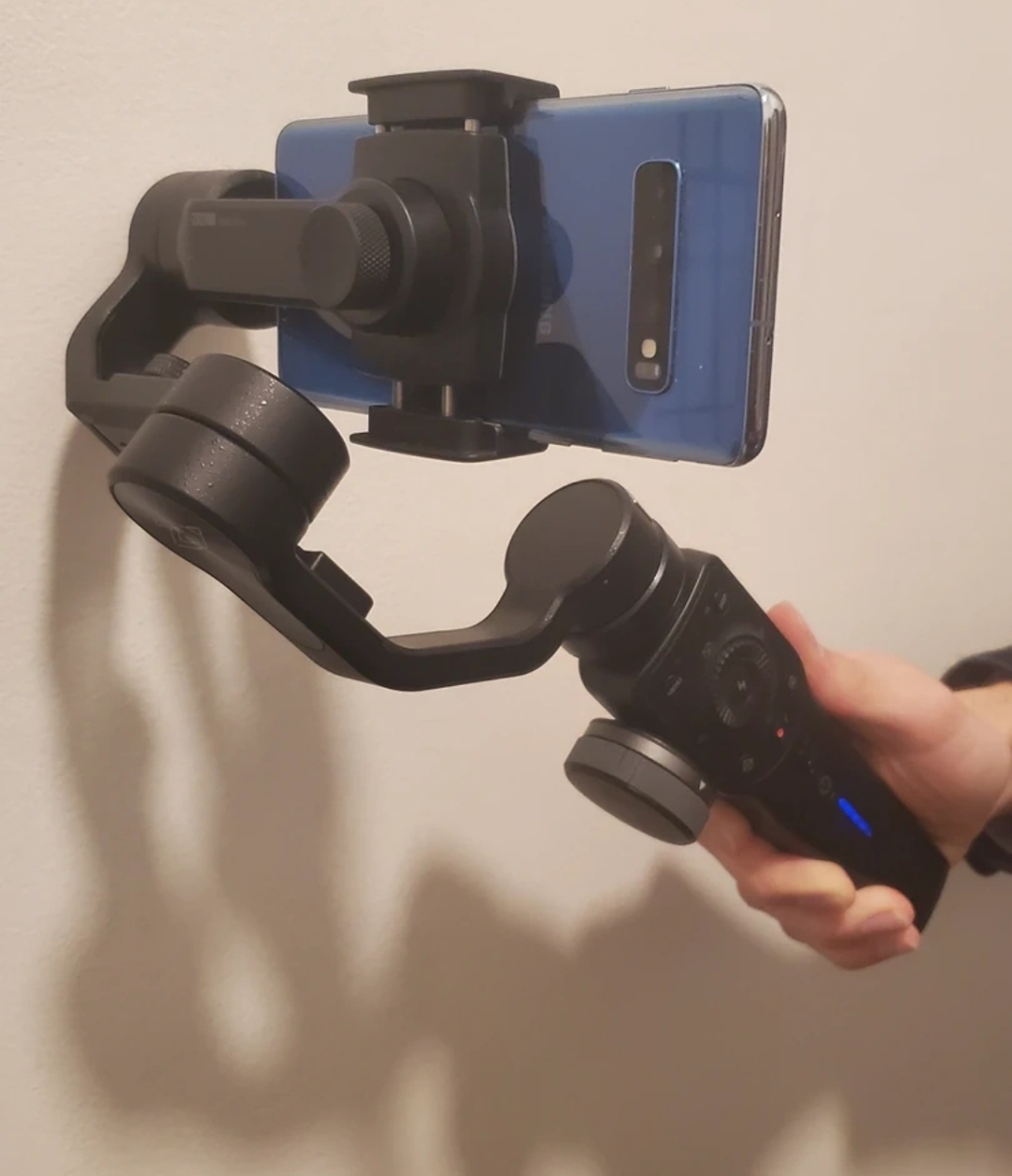 Zhiyun smooth 4 thumbnail