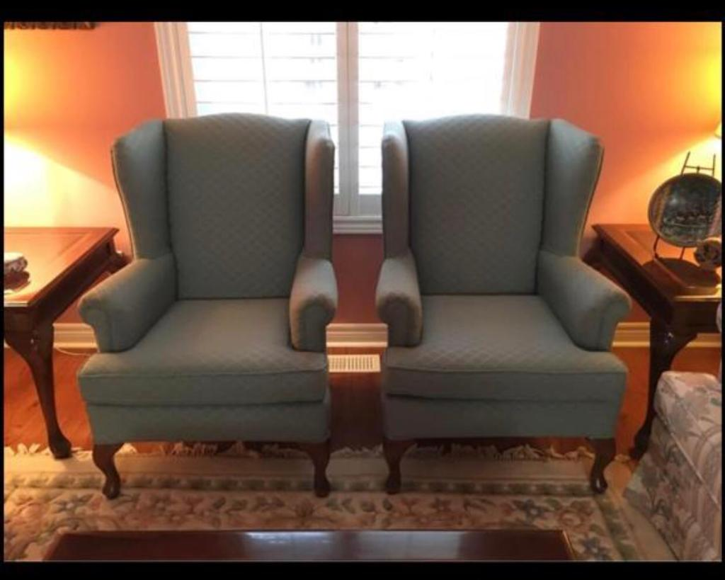Accent chairs