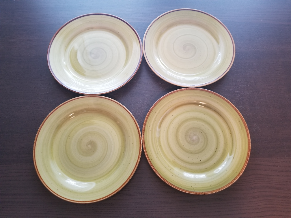 Dinnerware Set with Mugs (16 pc set) - photo 2
